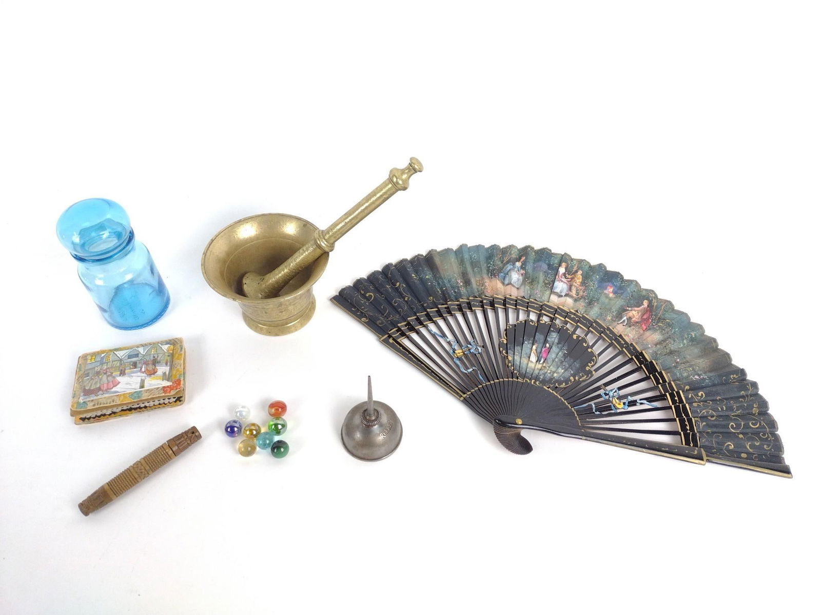 14 Pcs Collectables Incl Needle Case (1 of 9)