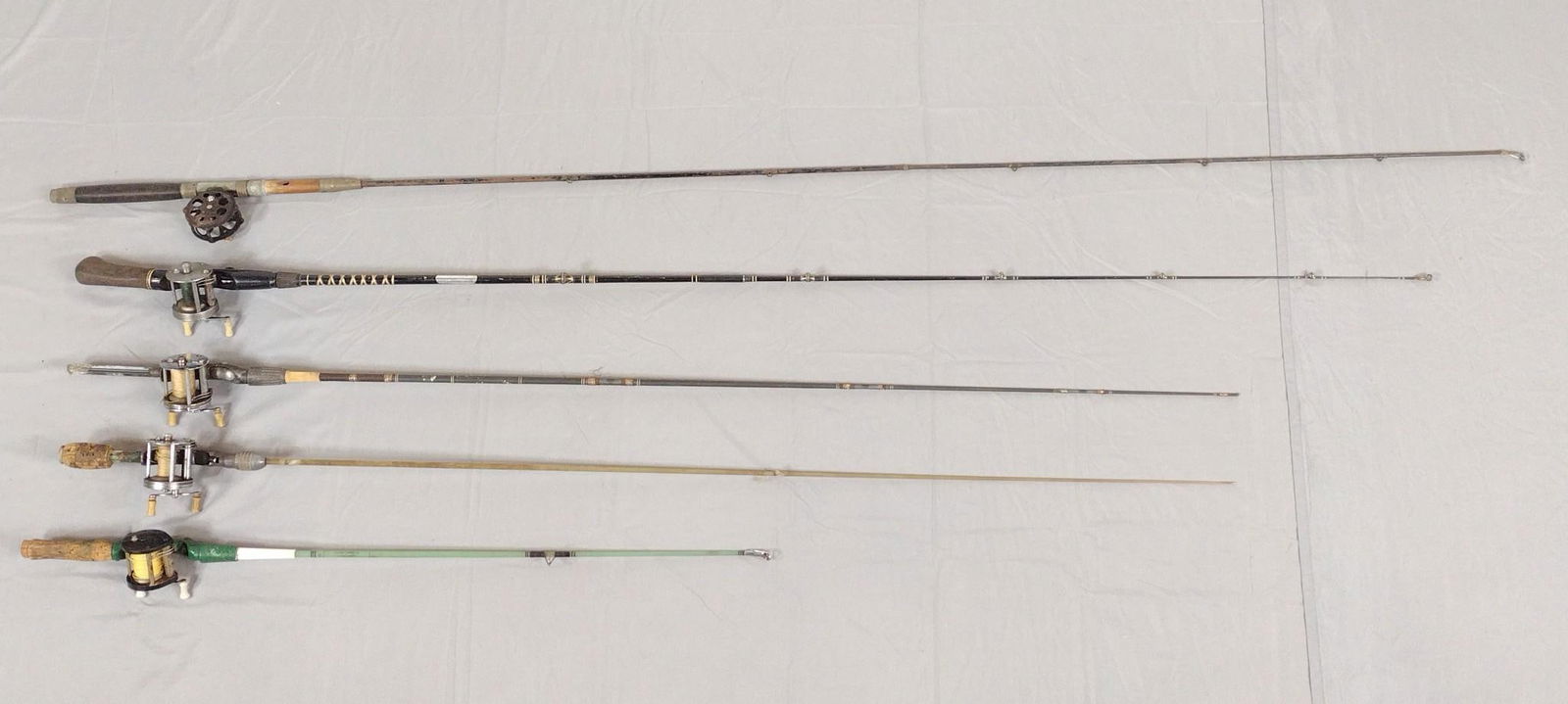 5 Antique Fishing Rods Incl Pflueger Trump (1 of 4)