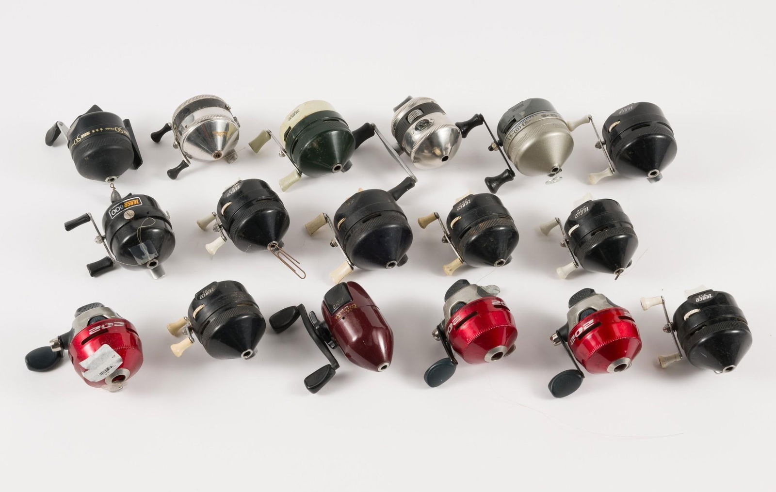 17 Zebco Fishing Reels Auction