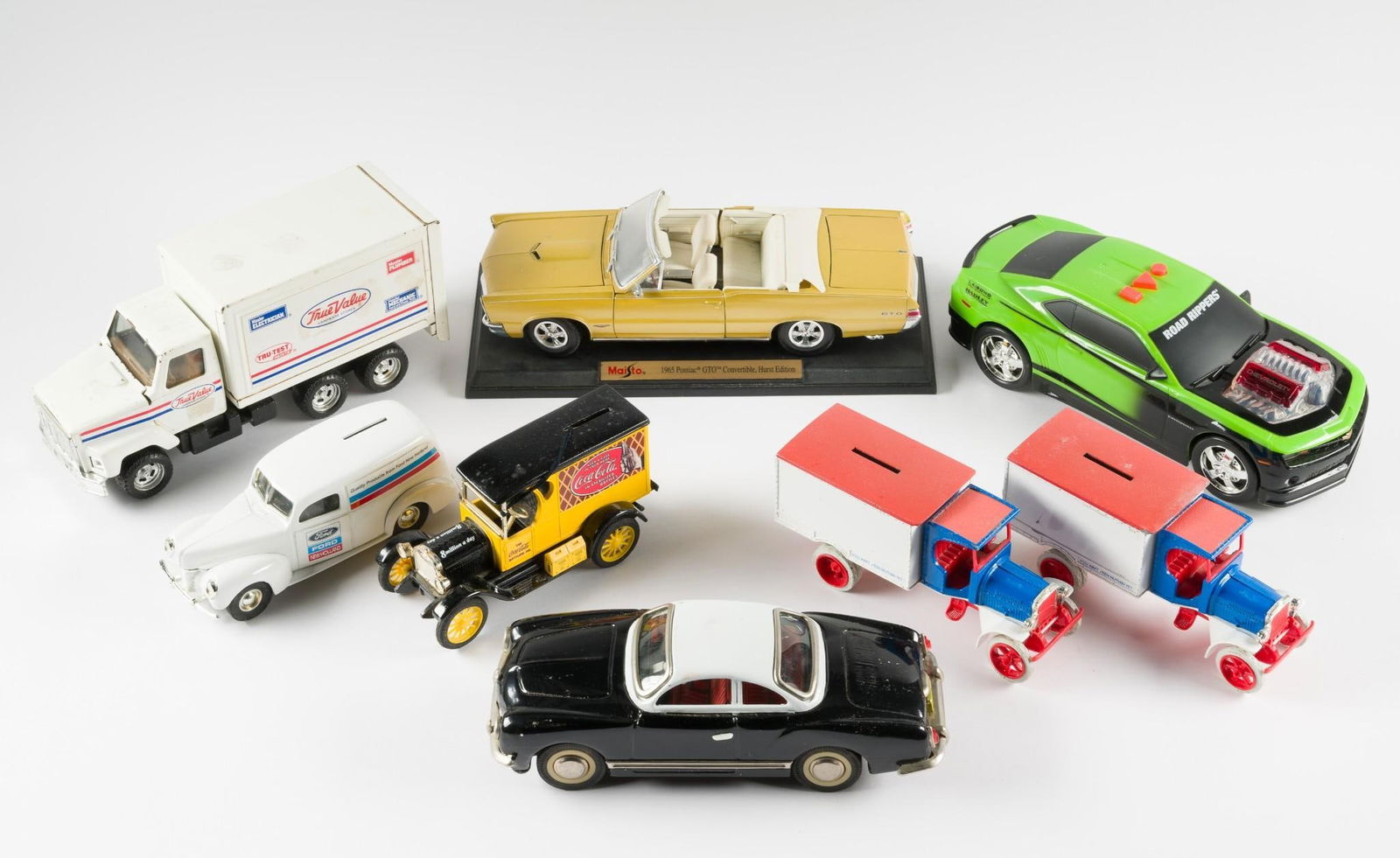 8 Vintage Vehicles incl Die Cast (1 of 9)