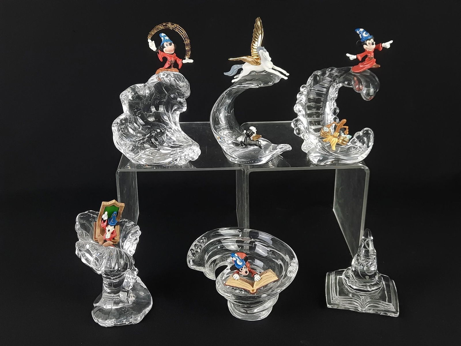 6 Glass Disney Sculptures (1 of 3)
