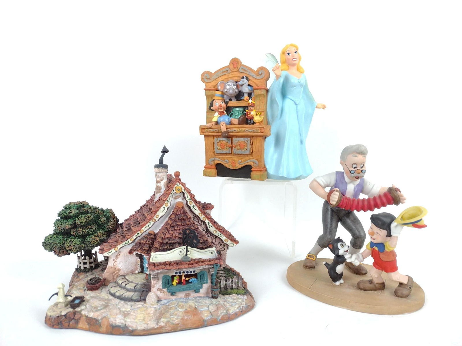 3 Pinocchio Collectibles incl Toy Shop (1 of 11)