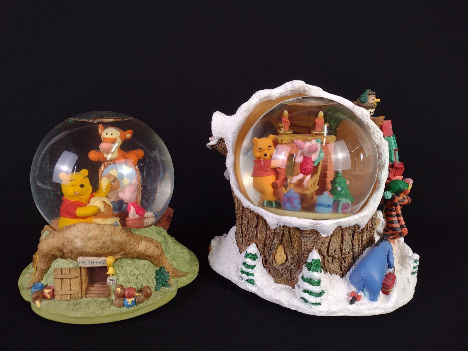 2 Winnie the Pooh Snow Globes (1 of 8)