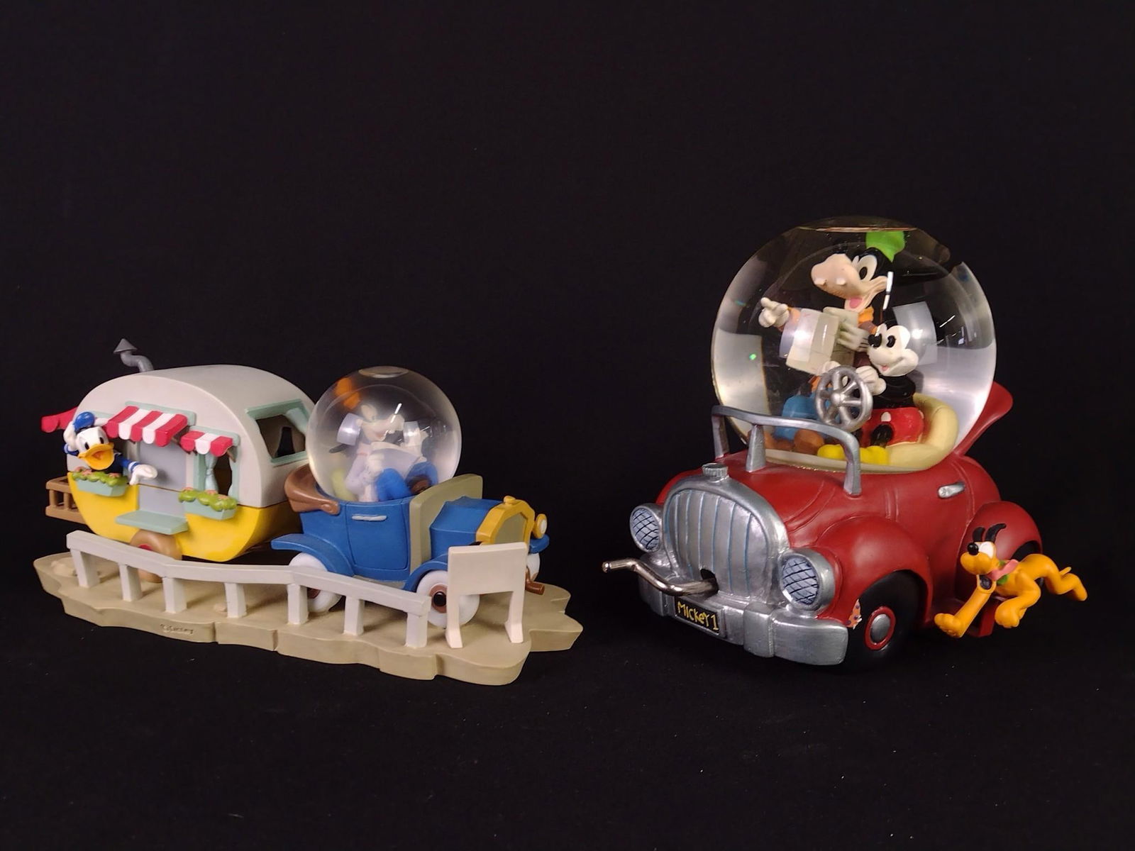 2 Traveler Disney Snow Globes (1 of 7)