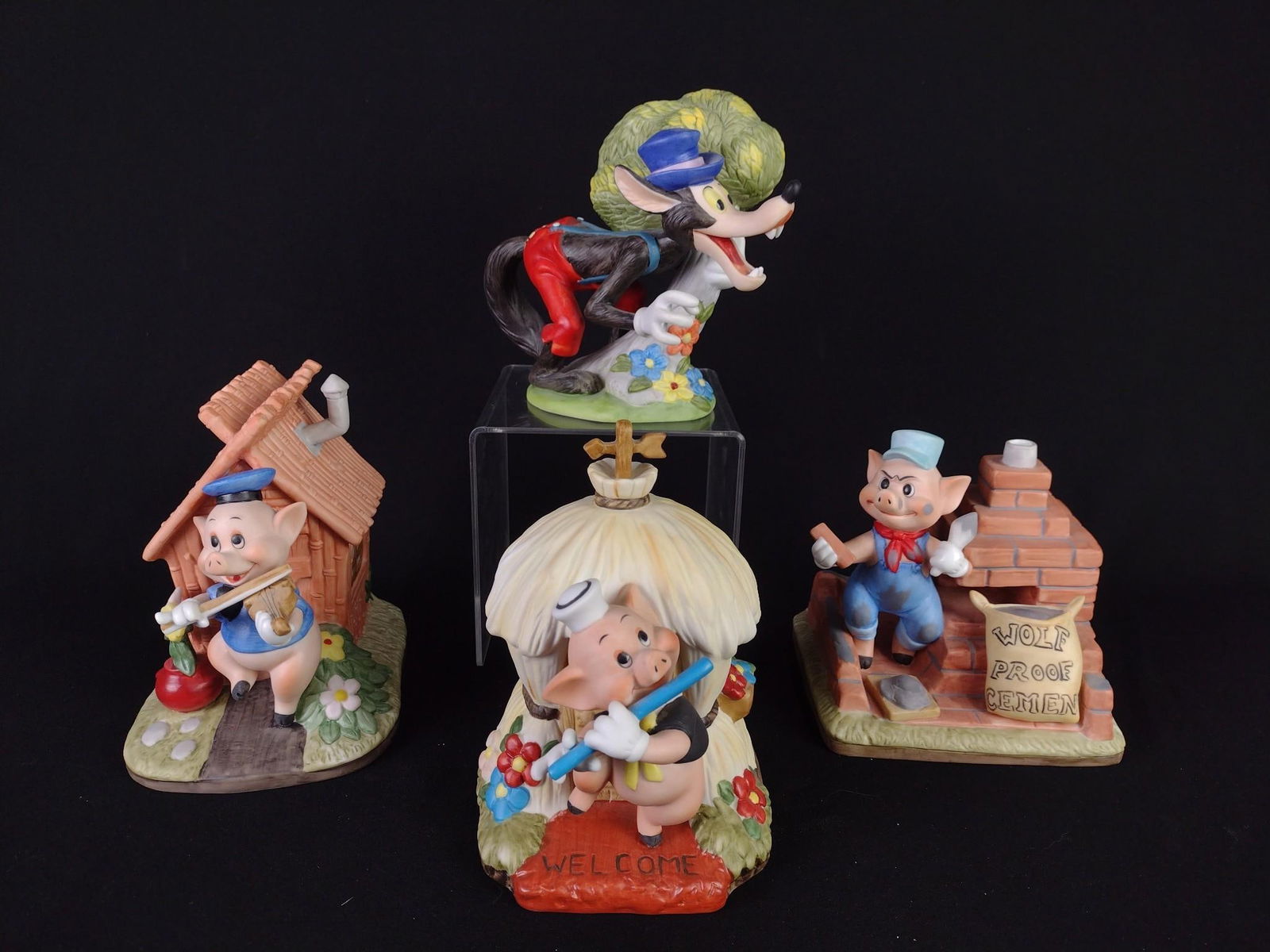 4 Pc Big Bad Wolf and 3 Little Pig Figurines (1 of 11)