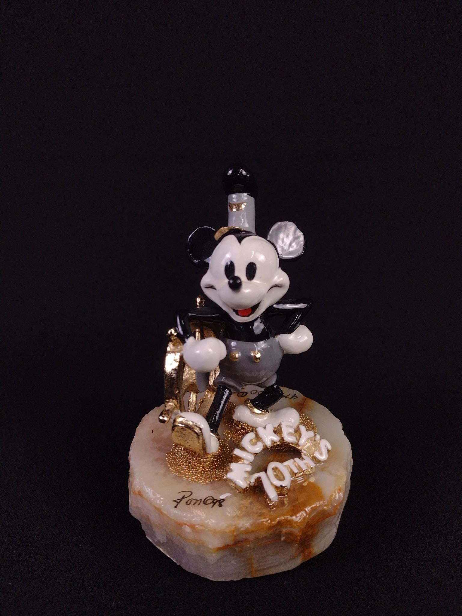 Ron Lee Mickey's 70th Steam Boat Willie Ltd Ed Figurine (1 of 5)