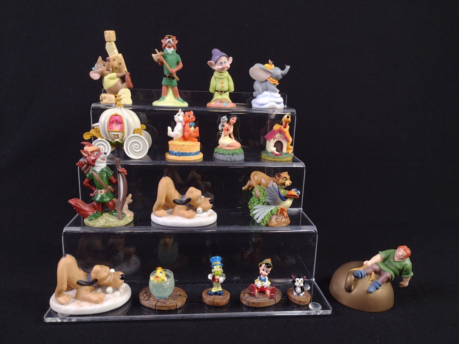 17 Disney Miniature Figurines incl Lenox (1 of 4)