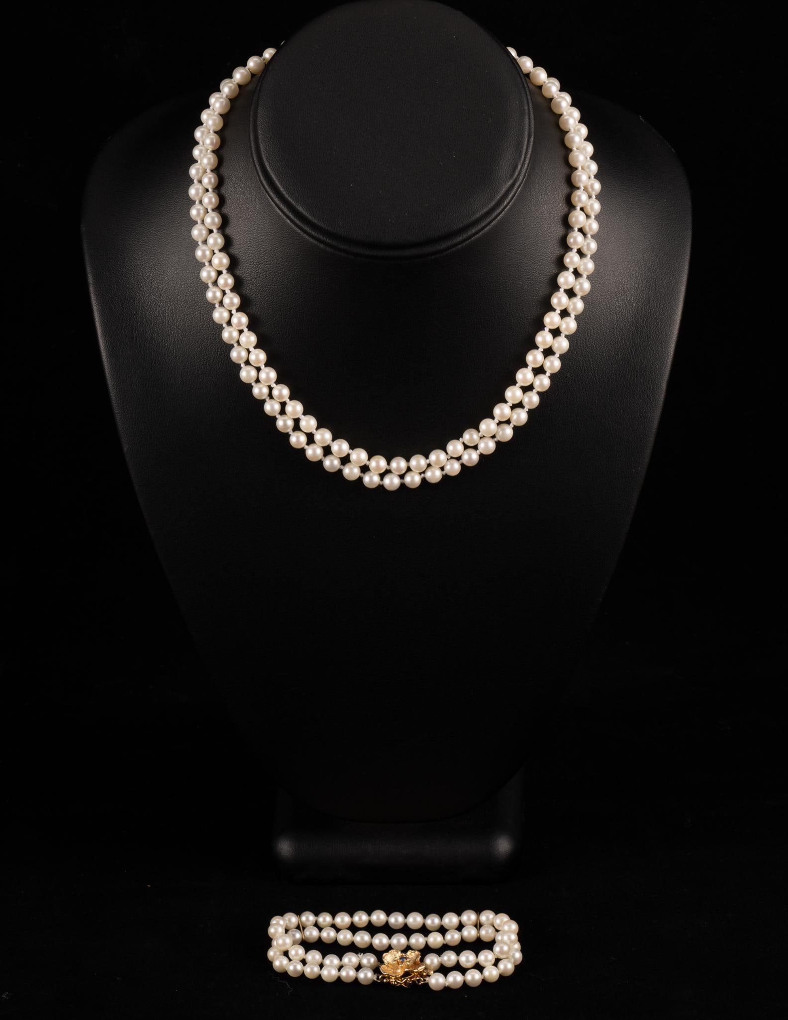 Pearl Necklace & Bracelet (1 of 8)