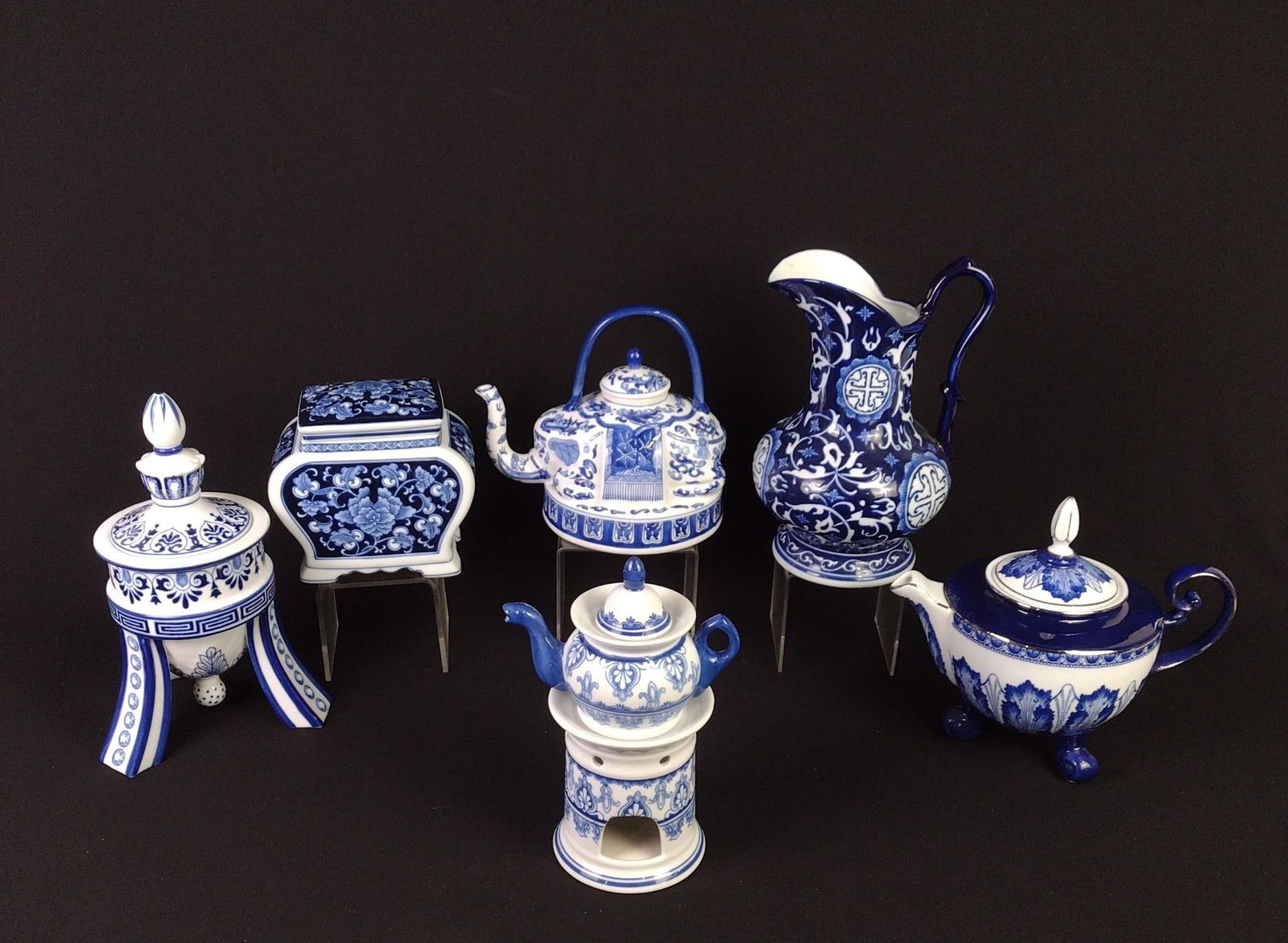 7 Blue and White Ceramics incl Bombay Co (1 of 8)