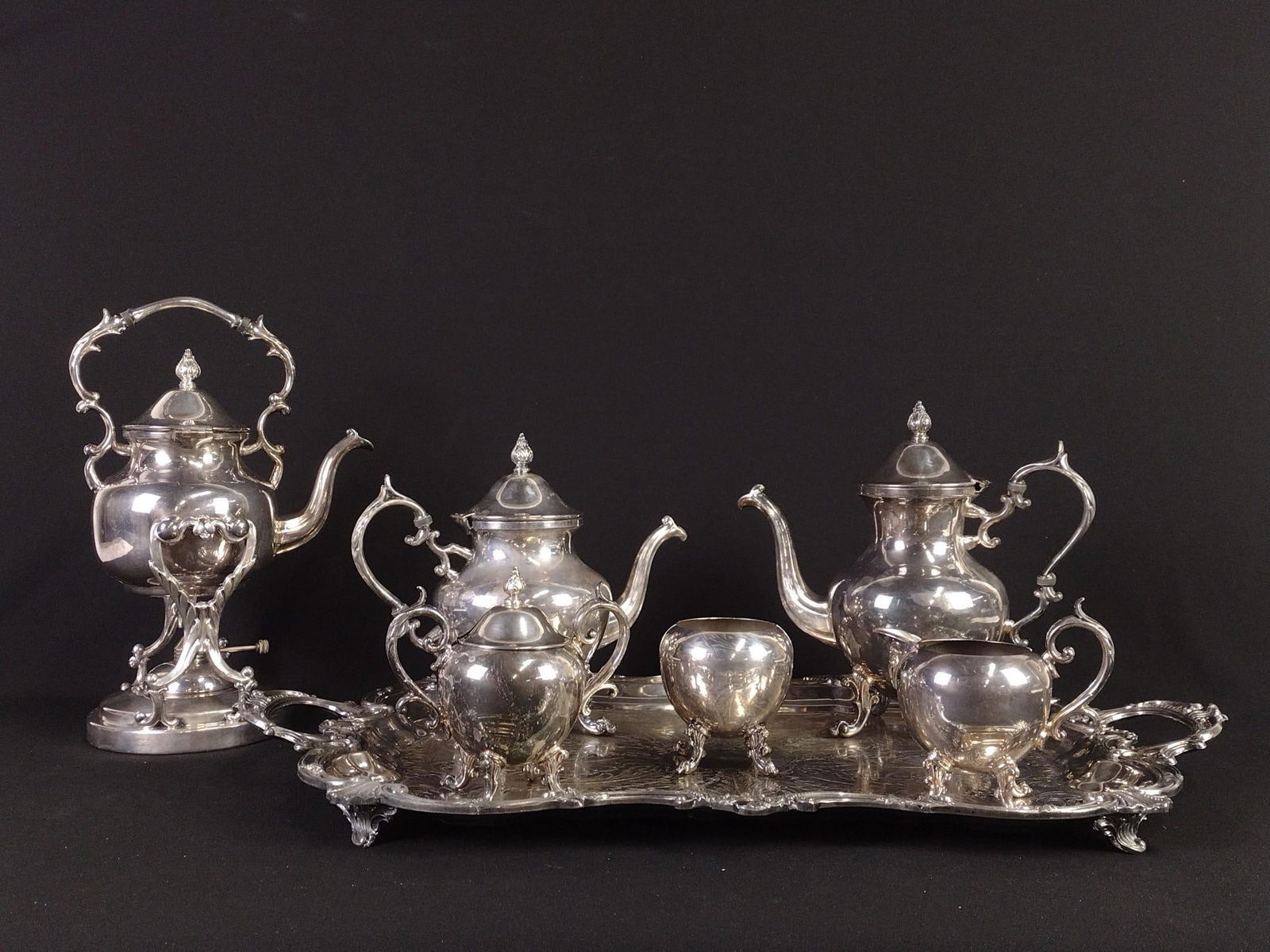 7 Pc Birmingham Silver Co Silverplate Tea Service (1 of 12)