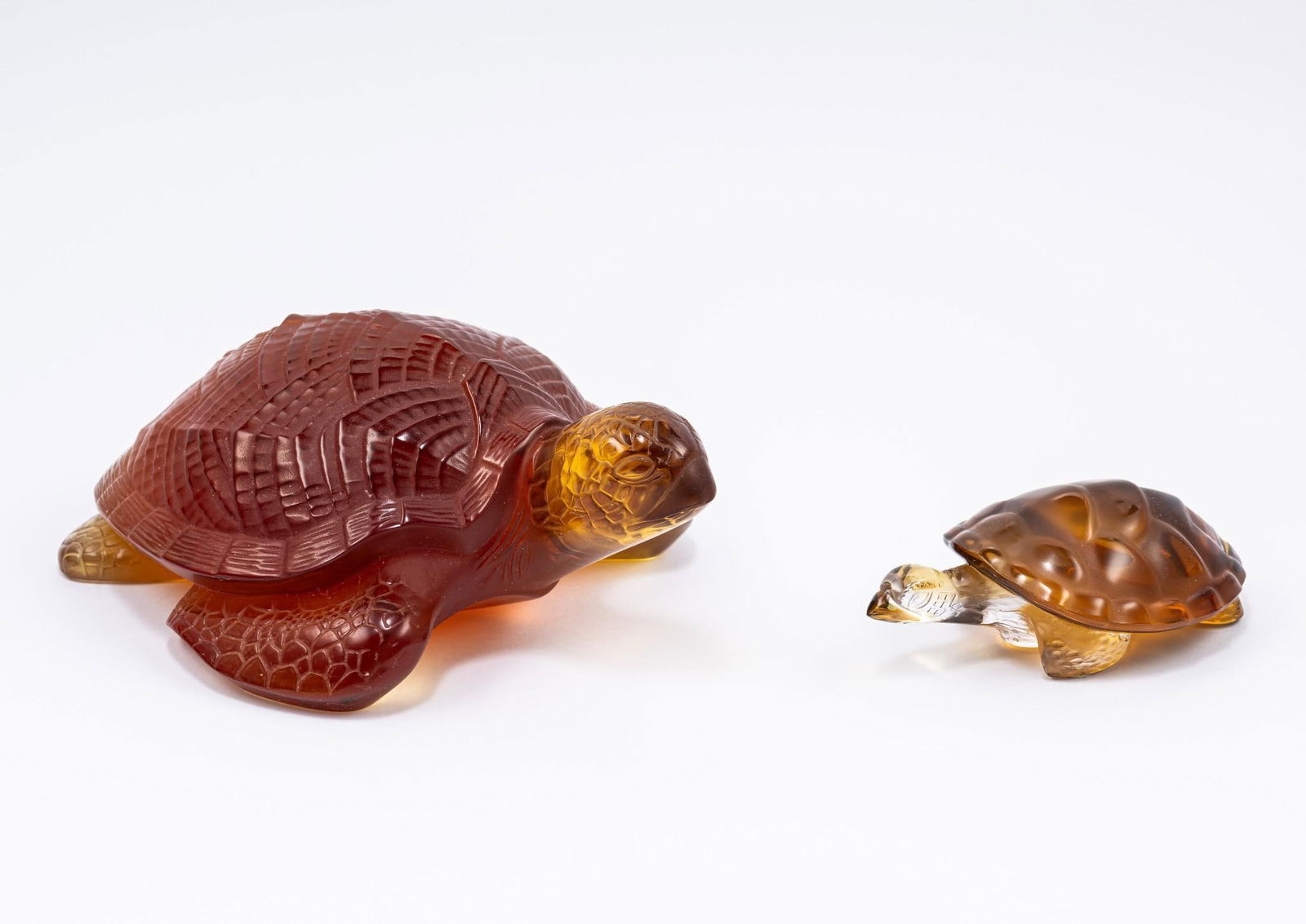 2 Amber Lalique Turtle Figurines (1 of 9)