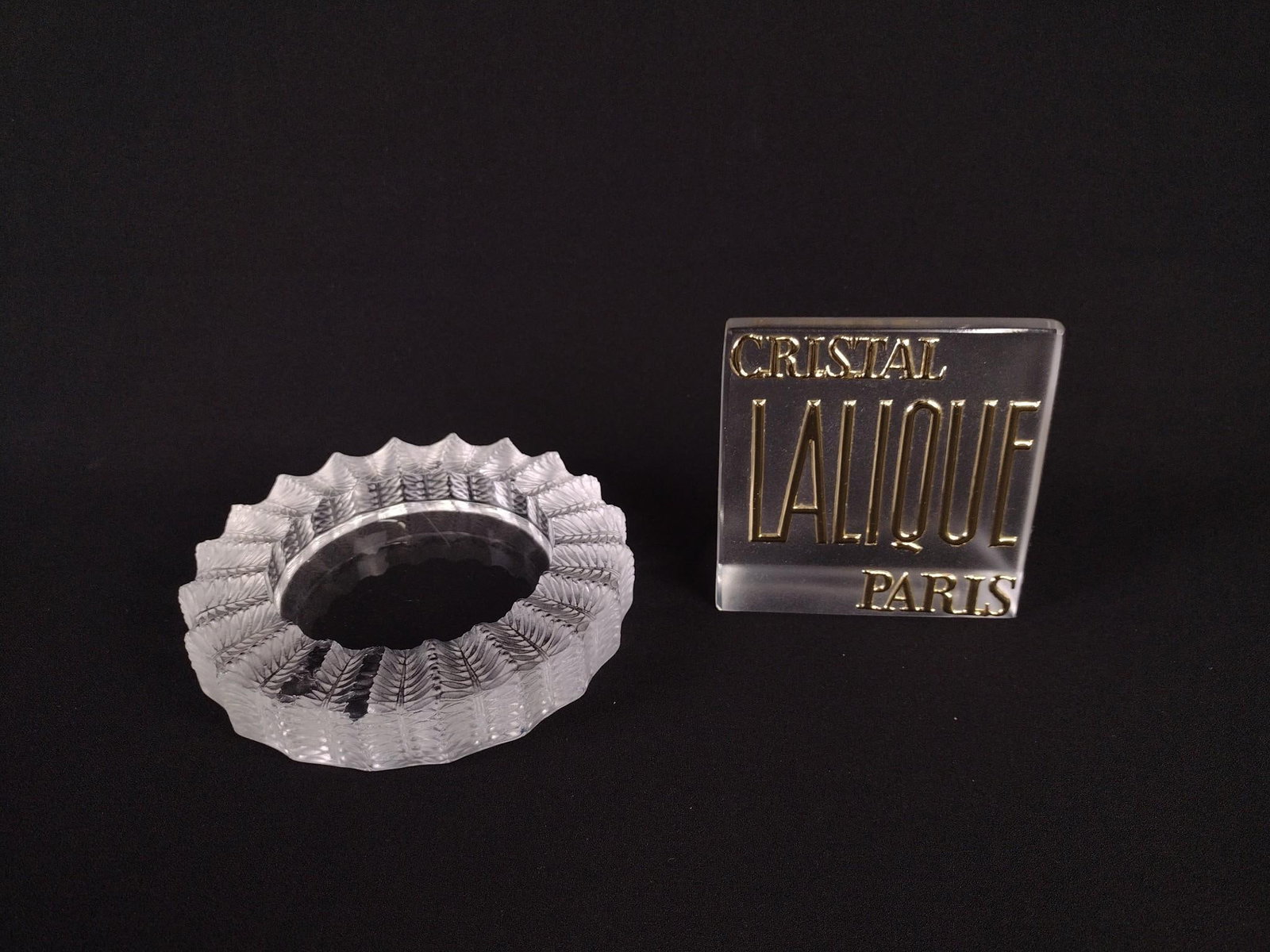 Lalique Cendrier Jamaique and Plaque: Cendrier Jamaique: 5-1/2" diameter x 1-1/4" high. Plaque: 3-3/4" wide x 1-3/4" deep x 3-3/4" high.