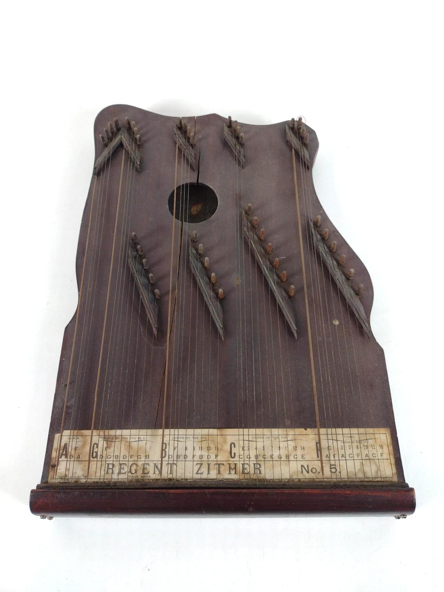Regent Zither No 5 Lap Harp (1 of 7)