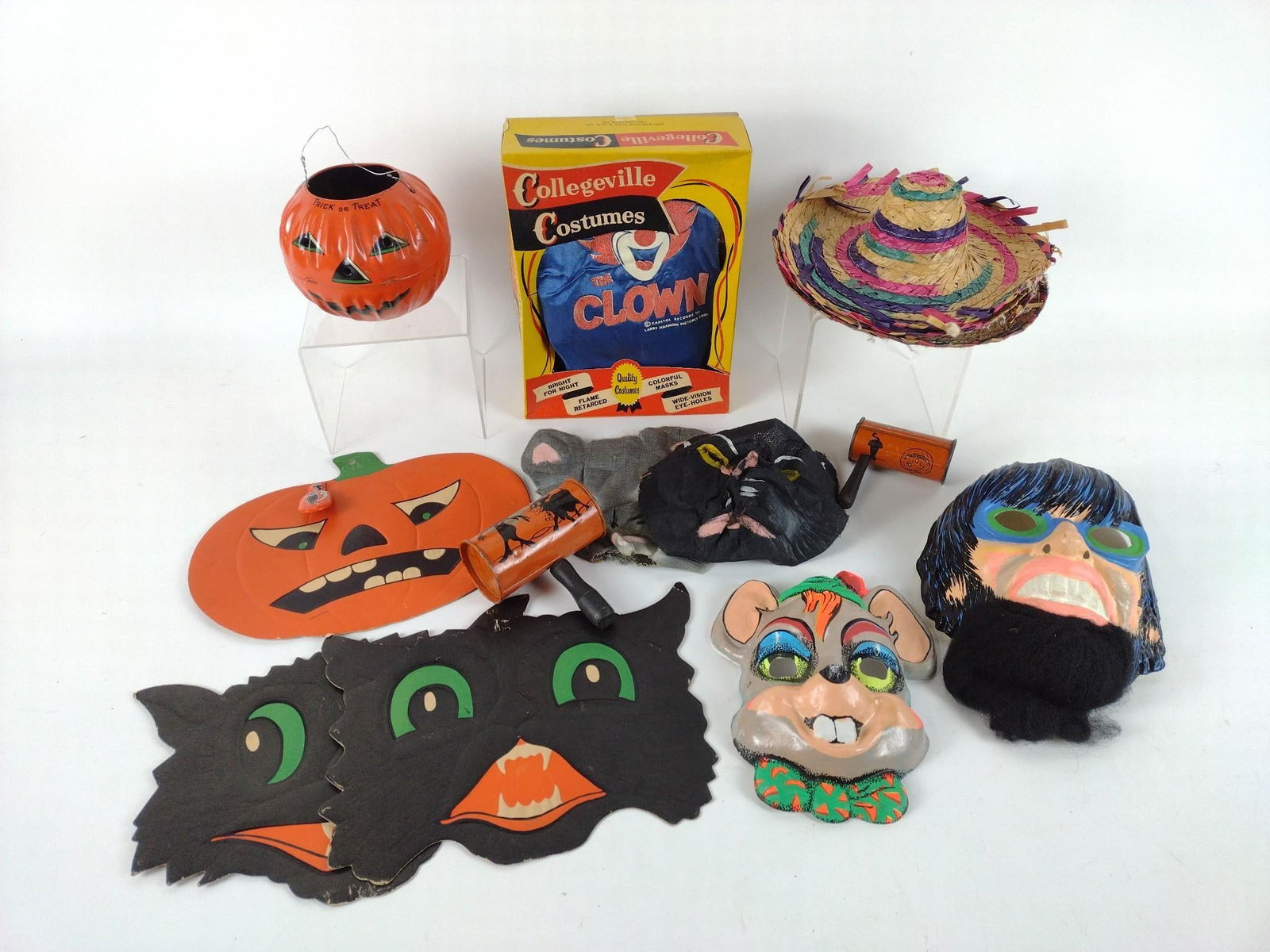 15 Pcs Vintage Halloween incl Face Masks (1 of 10)