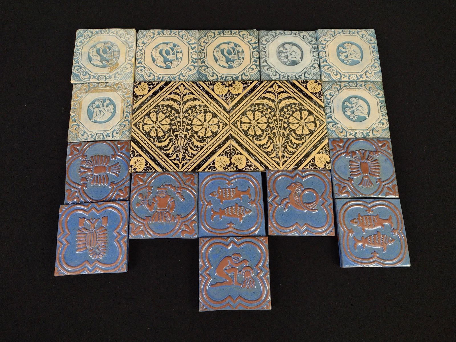 17 Ceramic Tiles incl Mercer and Minton (1 of 6)