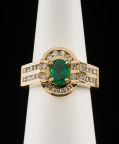 18K Gold, Emerald & Diamond Ring