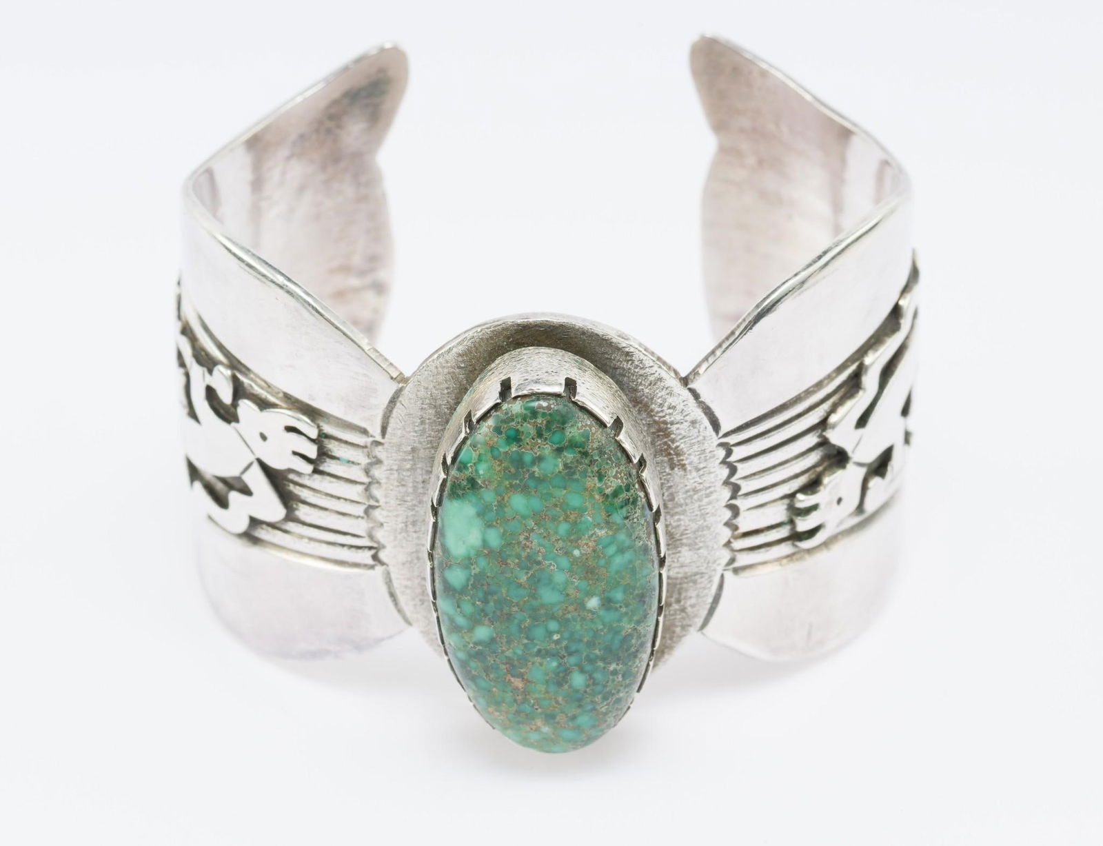 Sterling Silver Cuff Bracelet Navajo (1 of 5)