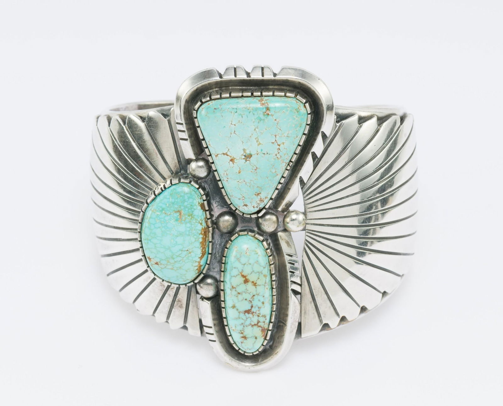 Large Navajo Cuff Bracelet Sterling Silver And Turquoise (1 of 5)
