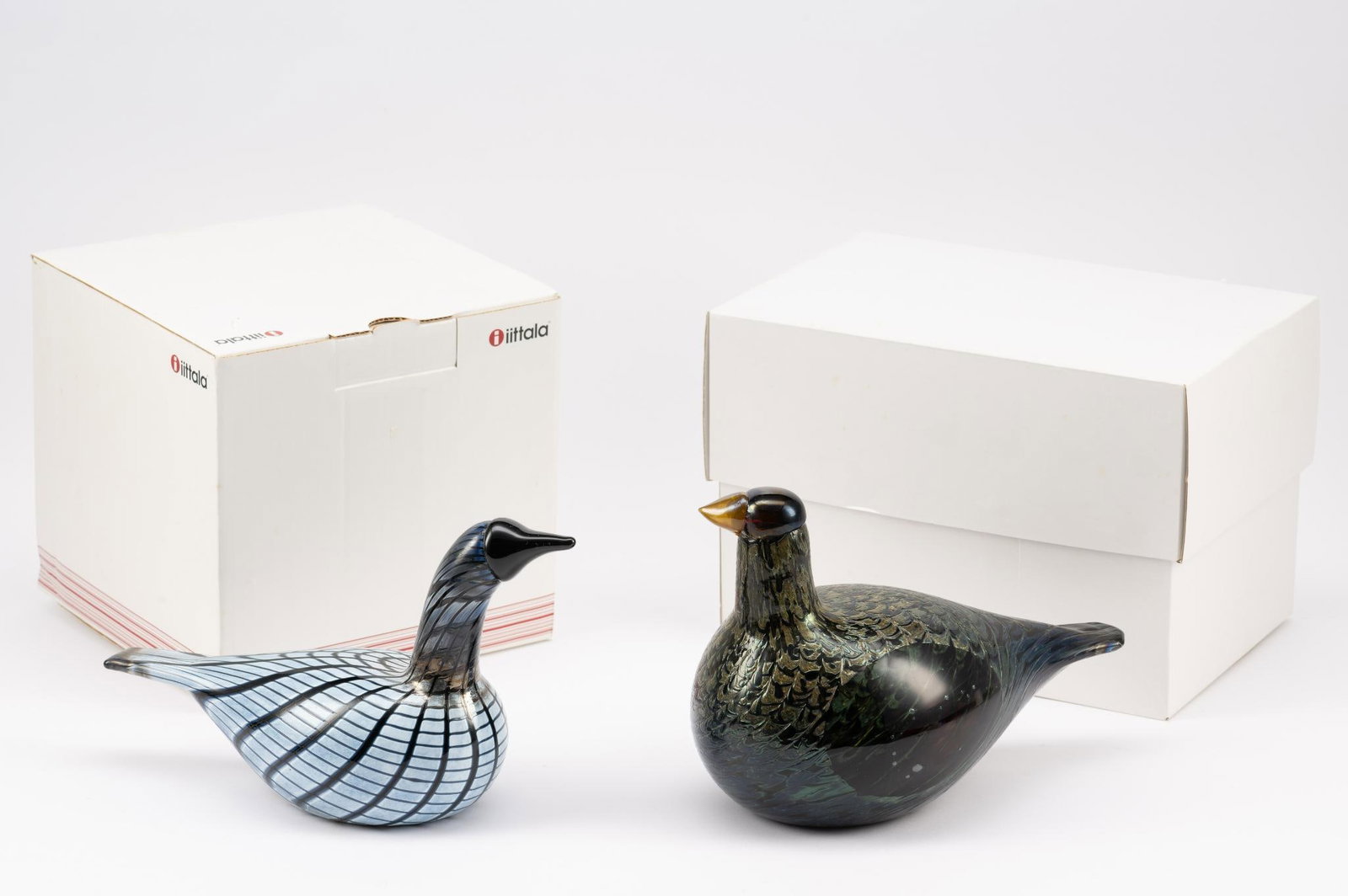 Oiva Toikka Arctic Loon And Male Wood Grouse: DESCRIPTION: Includes Grouse and Artic Small Loon. Signed and with original boxes. 2001 & 2003 production. MEASUREMENTS: Grouse size 10 1/2" length, 7" height, 5 1/2" width. Arctic Small Loon size 11"