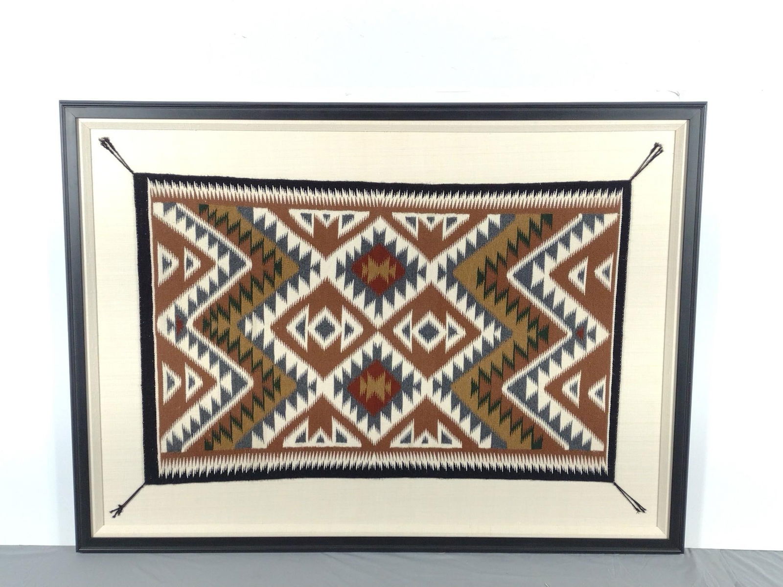 Weaving Teec Nos Pos Navajo Rug in Frame (1 of 2)