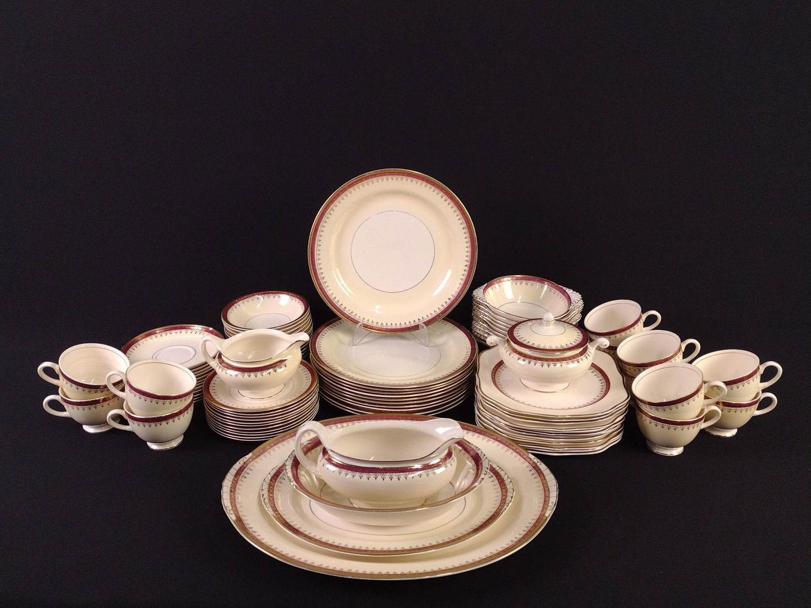 94 Pcs Homer Laughlin Eggshell Nautilus Maroon and Gold Dinnerware (1 of 5)