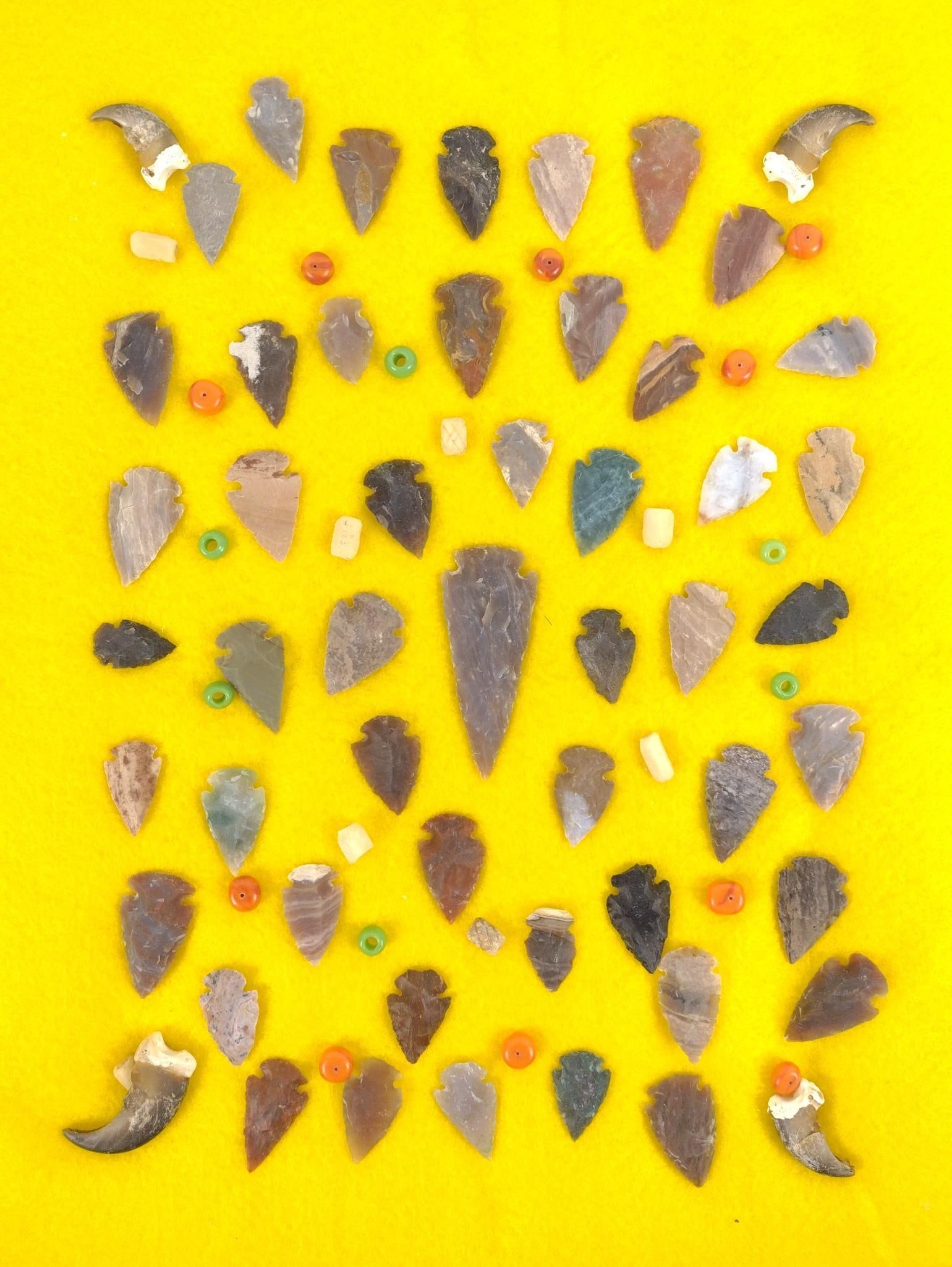 Approx 75 Arrowheads and Loose Beads in Riker Box (1 of 6)