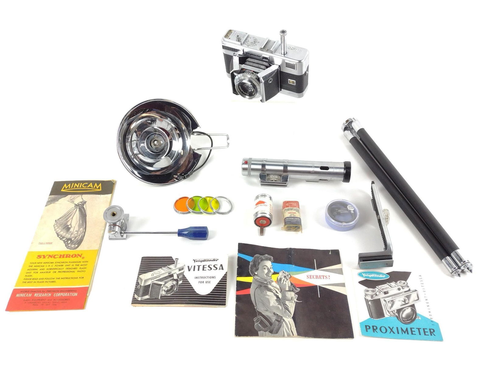 Voigtlander Vitessa Camera with Accessories (1 of 9)