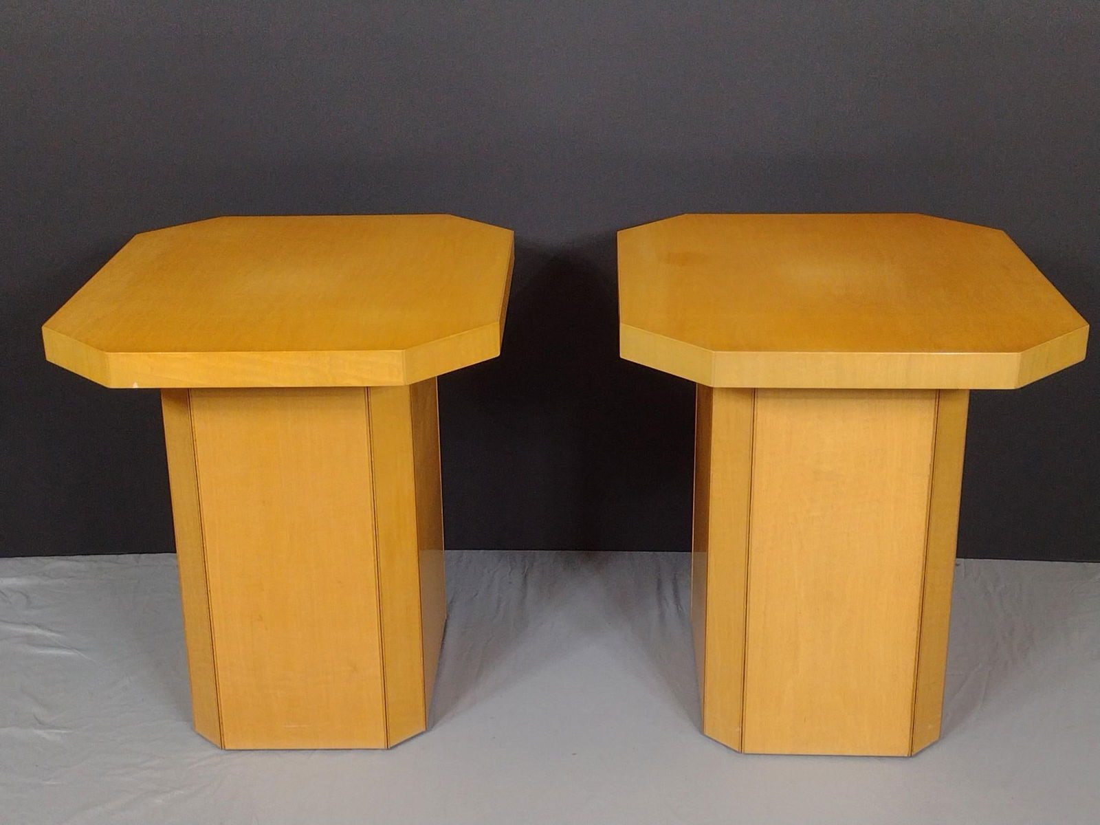 Pair Of Modern Drexel End Tables (1 of 5)