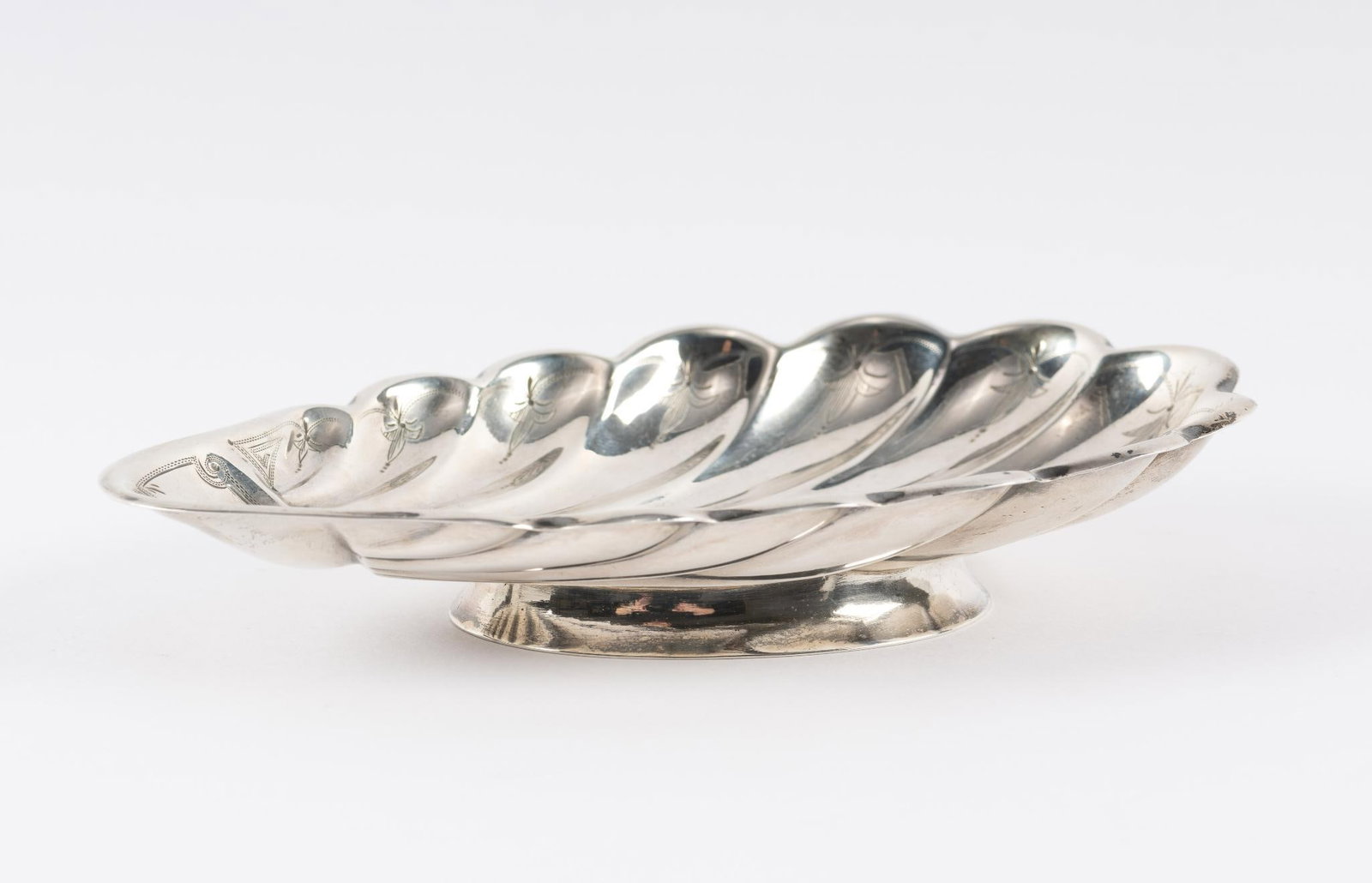 Sterling Silver Shell Dish (1 of 4)