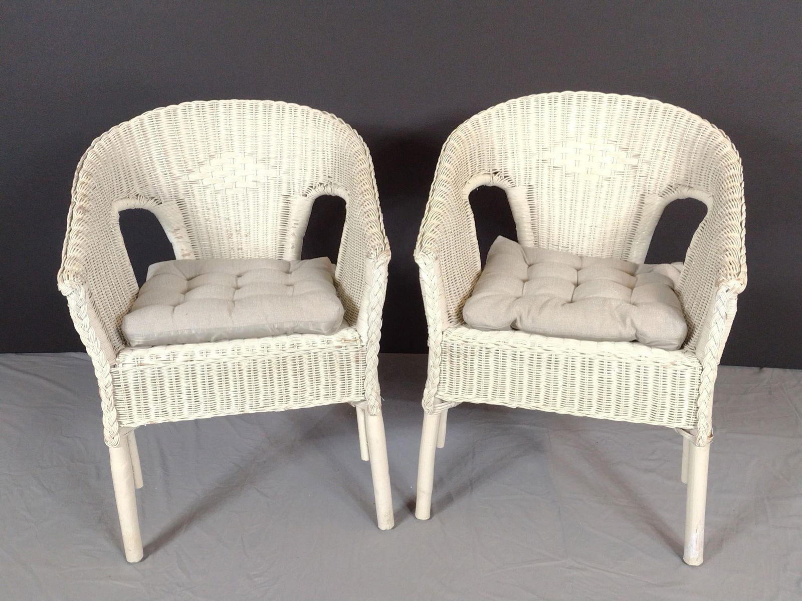 Pair of White Wicker Chairs (1 of 3)