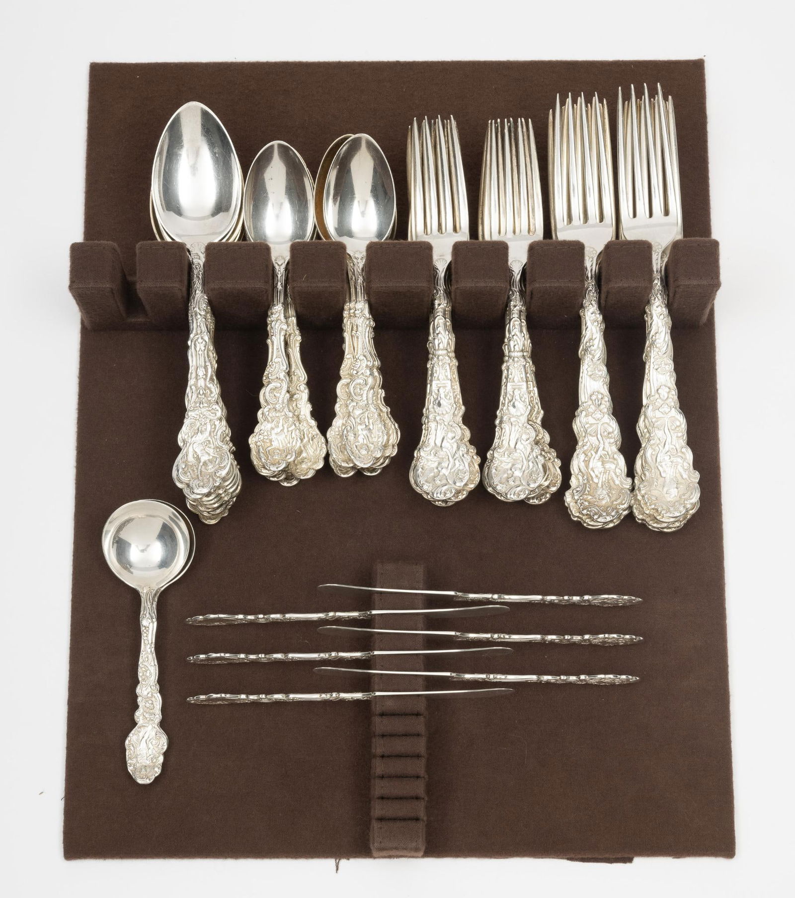58 Pcs. Gorham 'Versailles' Flatware (1 of 6)