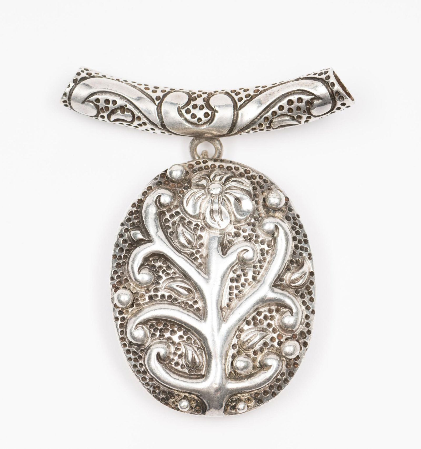 Victoria Taxco Mexico Silver Pendant Pin/Locket: Marked. 2" wide x 2-1/8" long.
