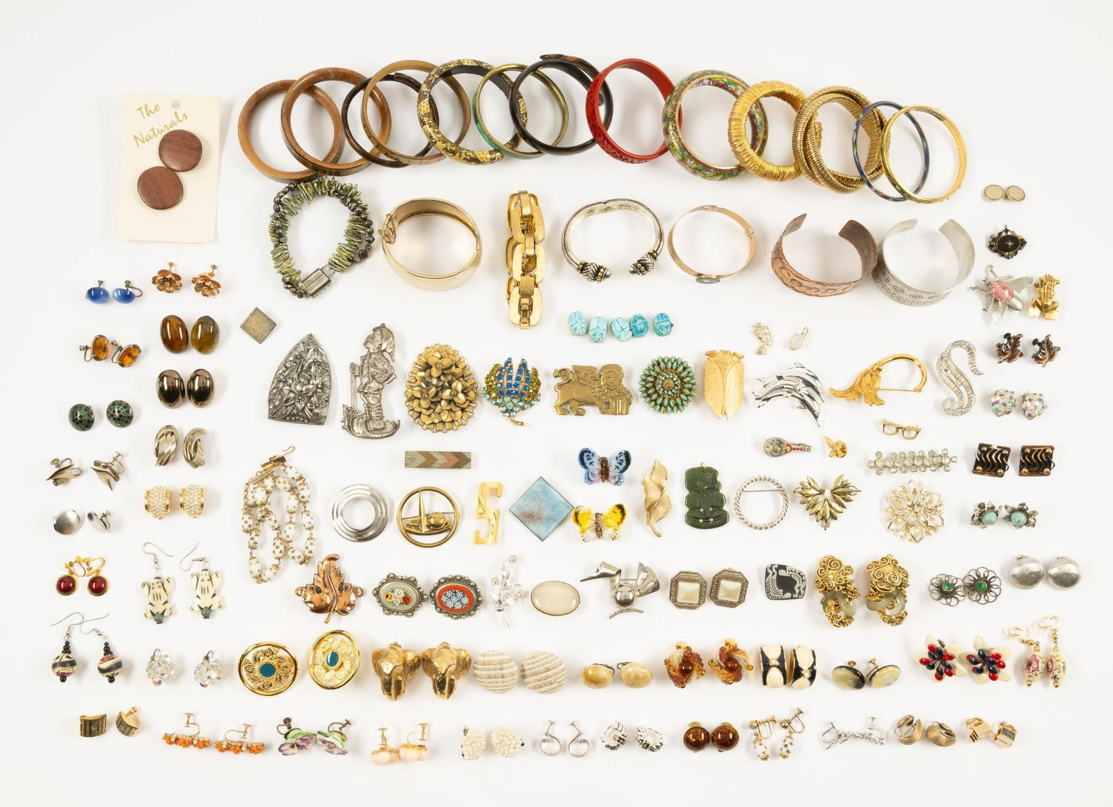 Large Lot of Costume Jewelry (1 of 11)