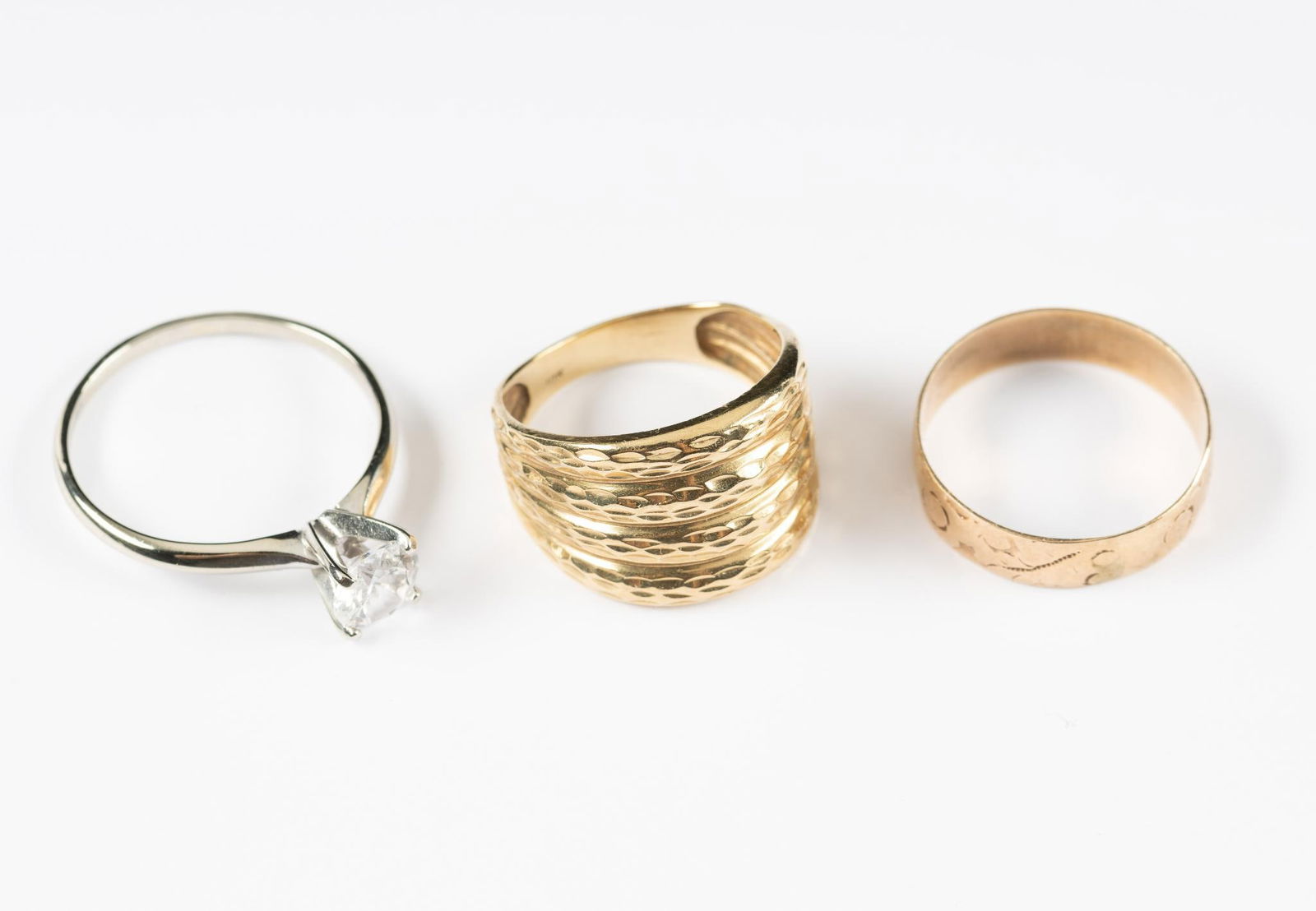 3 10K Gold Rings incl CZ Solitaire (1 of 6)