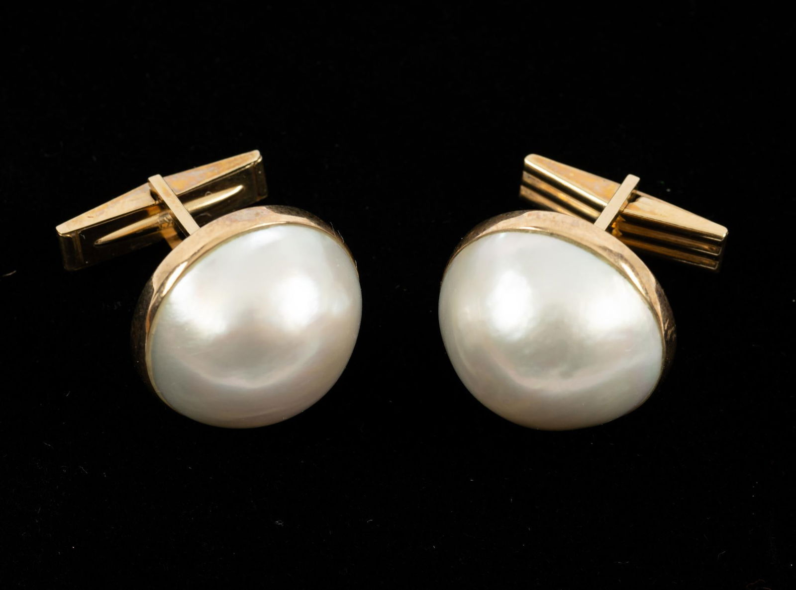 14K Gold & Mabe Pearl Cufflinks (1 of 2)