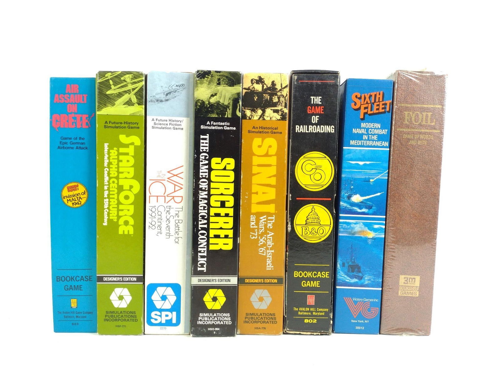 8 Bookshelf Board Games incl Factory Sealed (1 of 5)