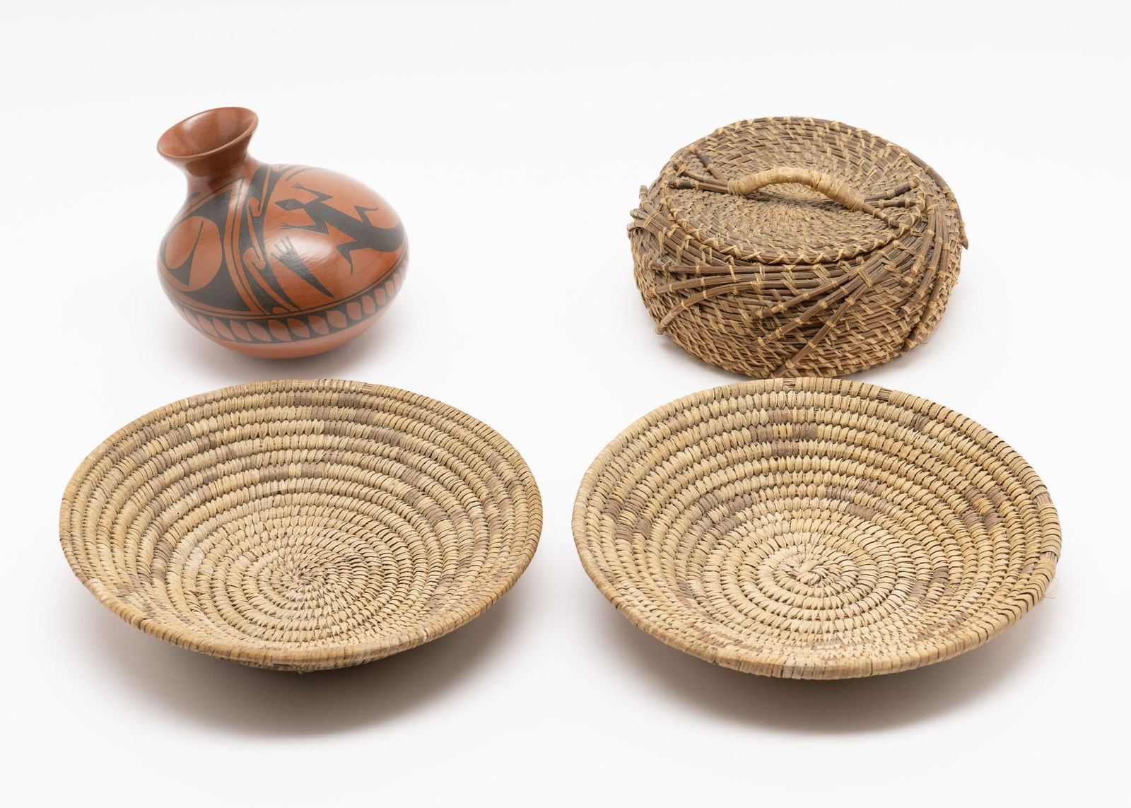 3 Native American Woven Baskets & Southwestern Native American Vase (1 of 8)