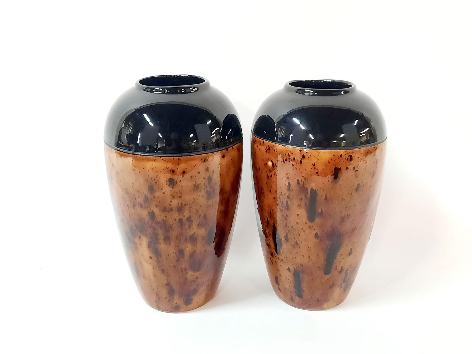 2 Glass Tortoise Shell Vases (1 of 2)