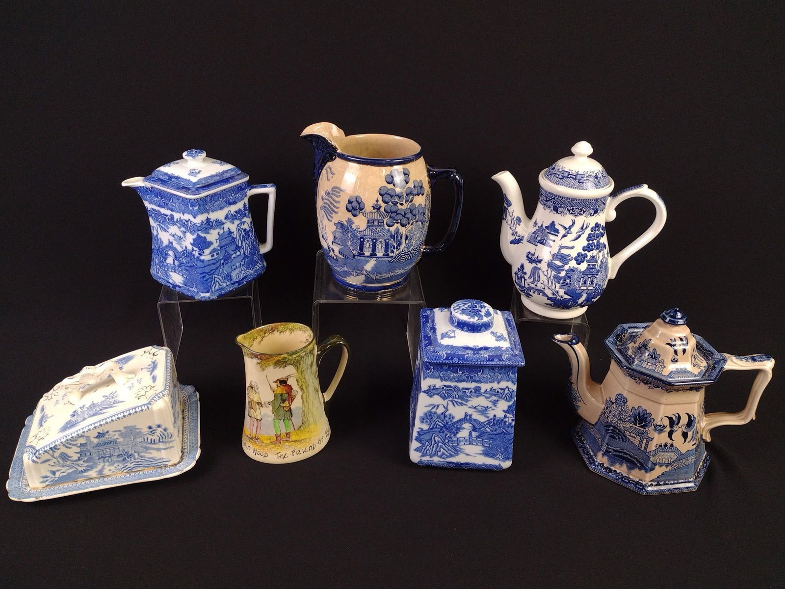 6 Blue and White Ceramics and Royal Doulton Pitcher (1 of 14)