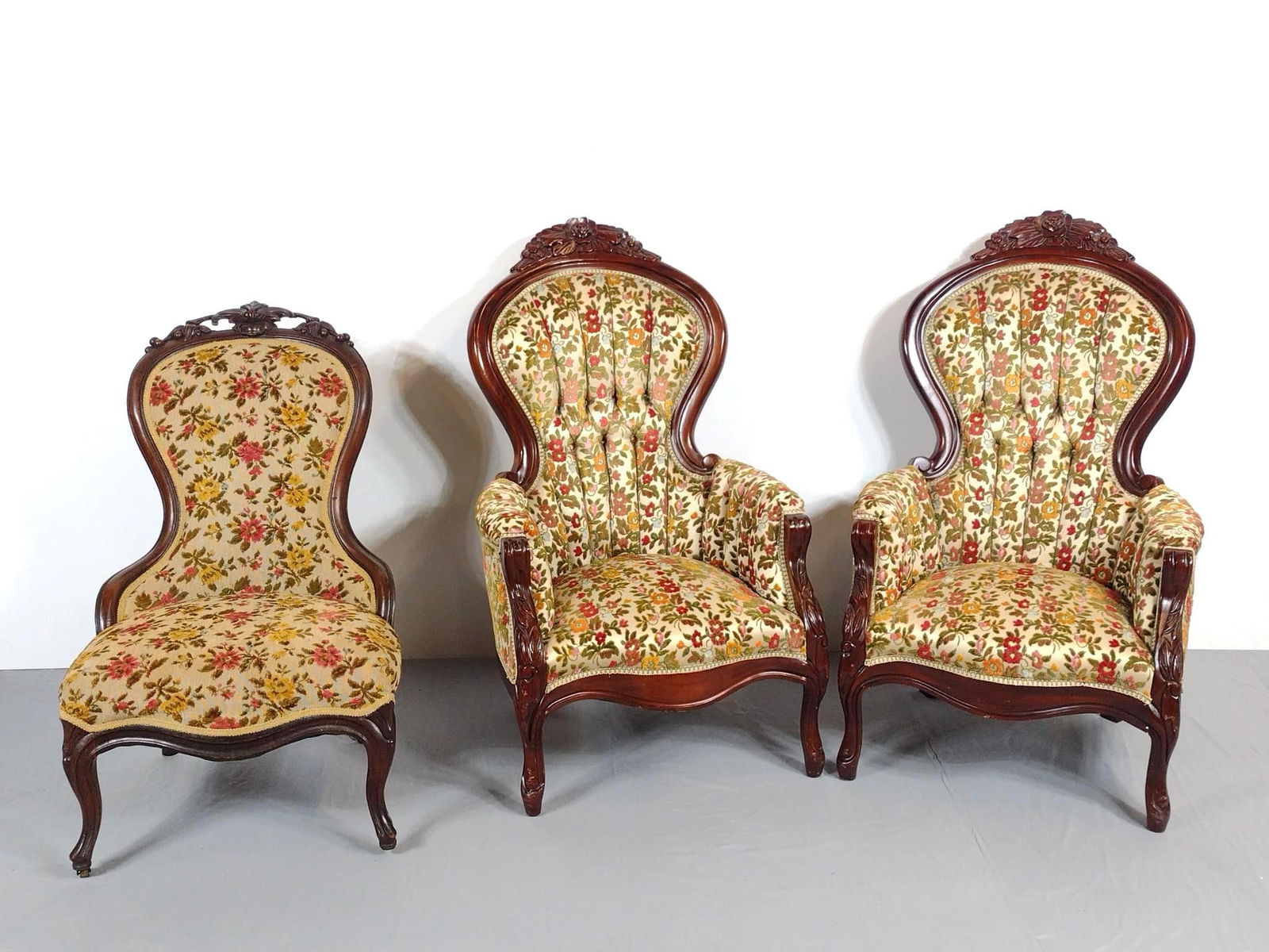 3 Victorian Chairs (1 of 7)