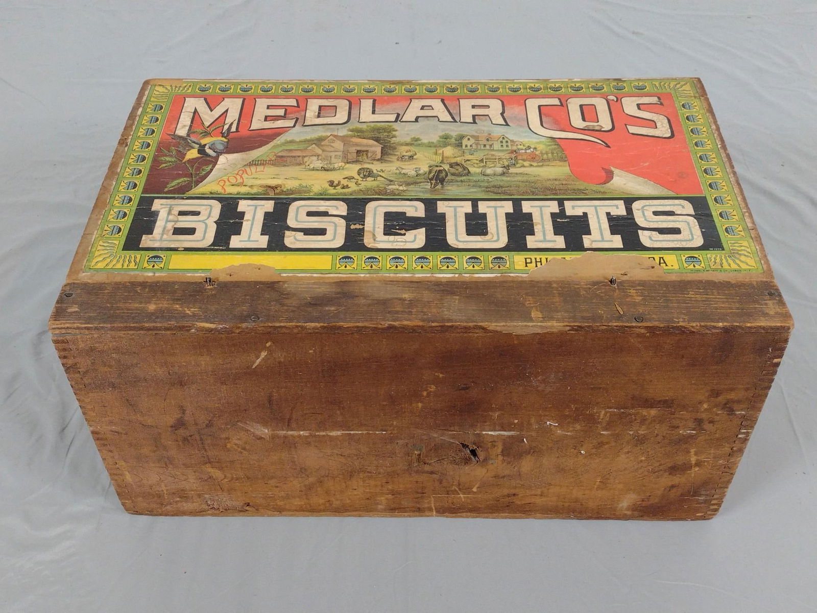Medlar CO's Biscuits Box (1 of 4)