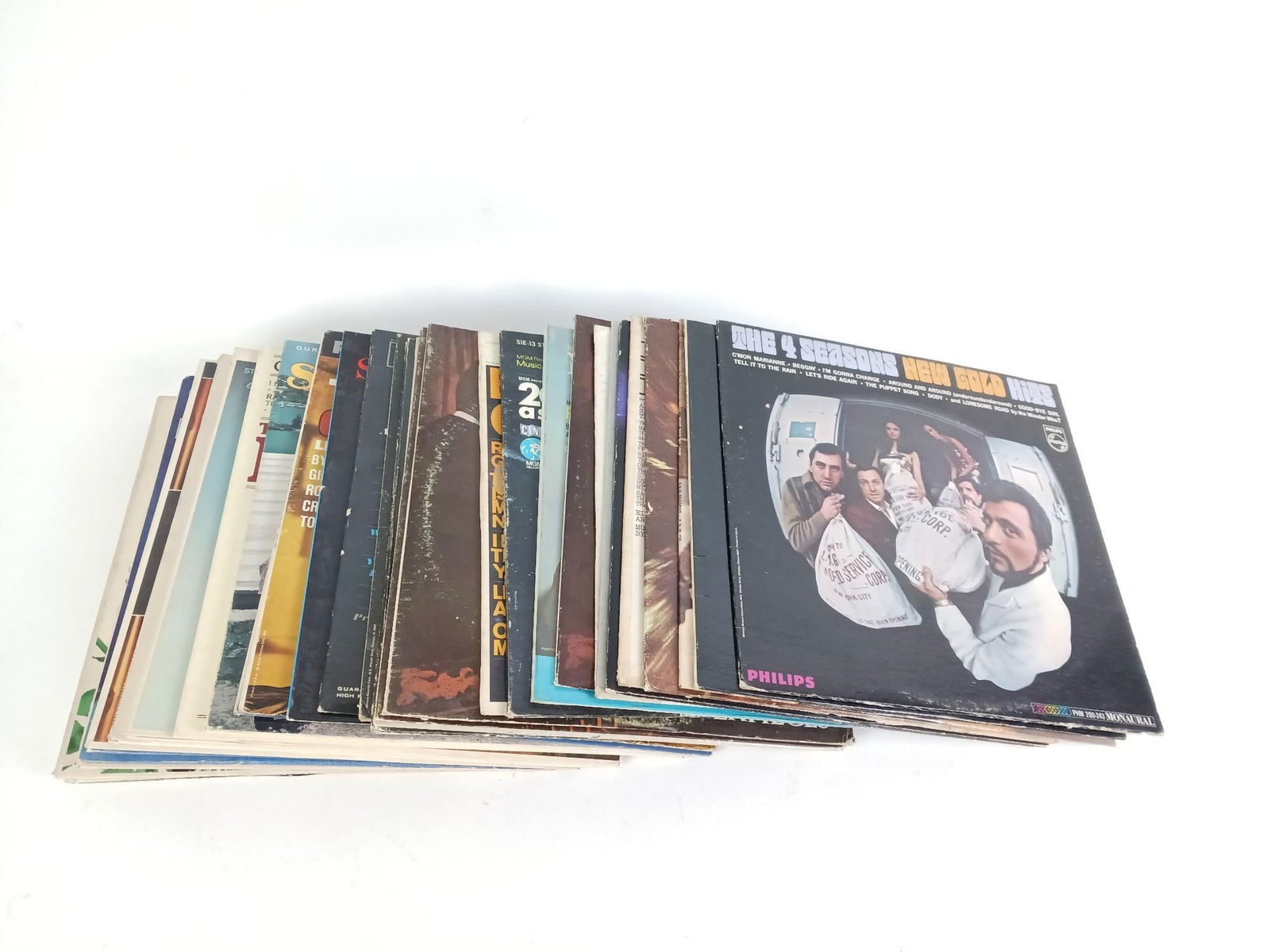 34 Records incl Nat King Cole (1 of 7)