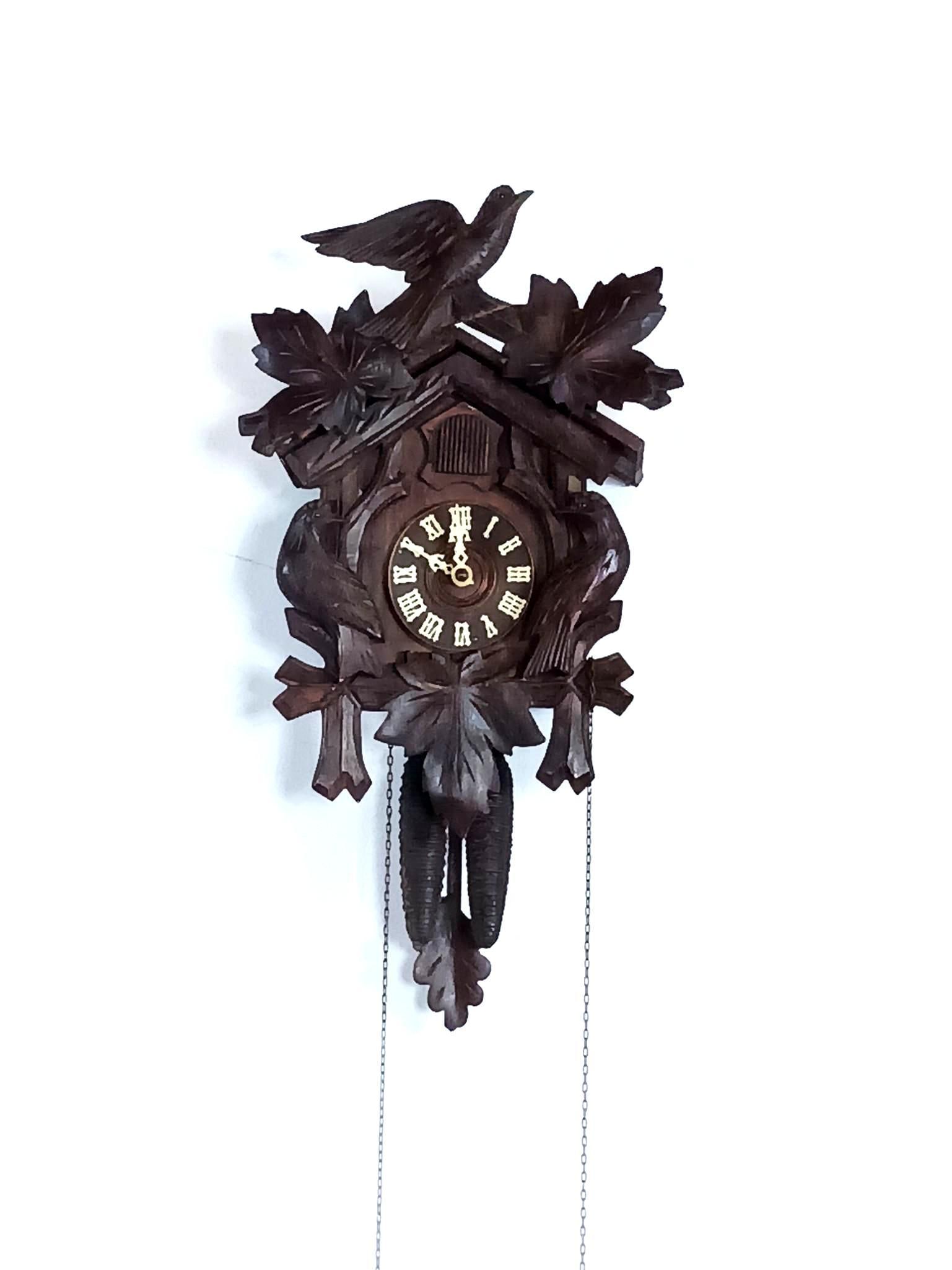 Seth Thomas Cuckoo Clock (1 of 5)