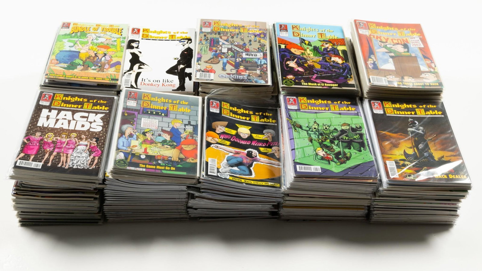 Approx. 425 Knights of the Dinner Table Magazine: Approx. 425 Knights of the Dinner Table Magazine. Early issues. Good runs. Average condition VF.