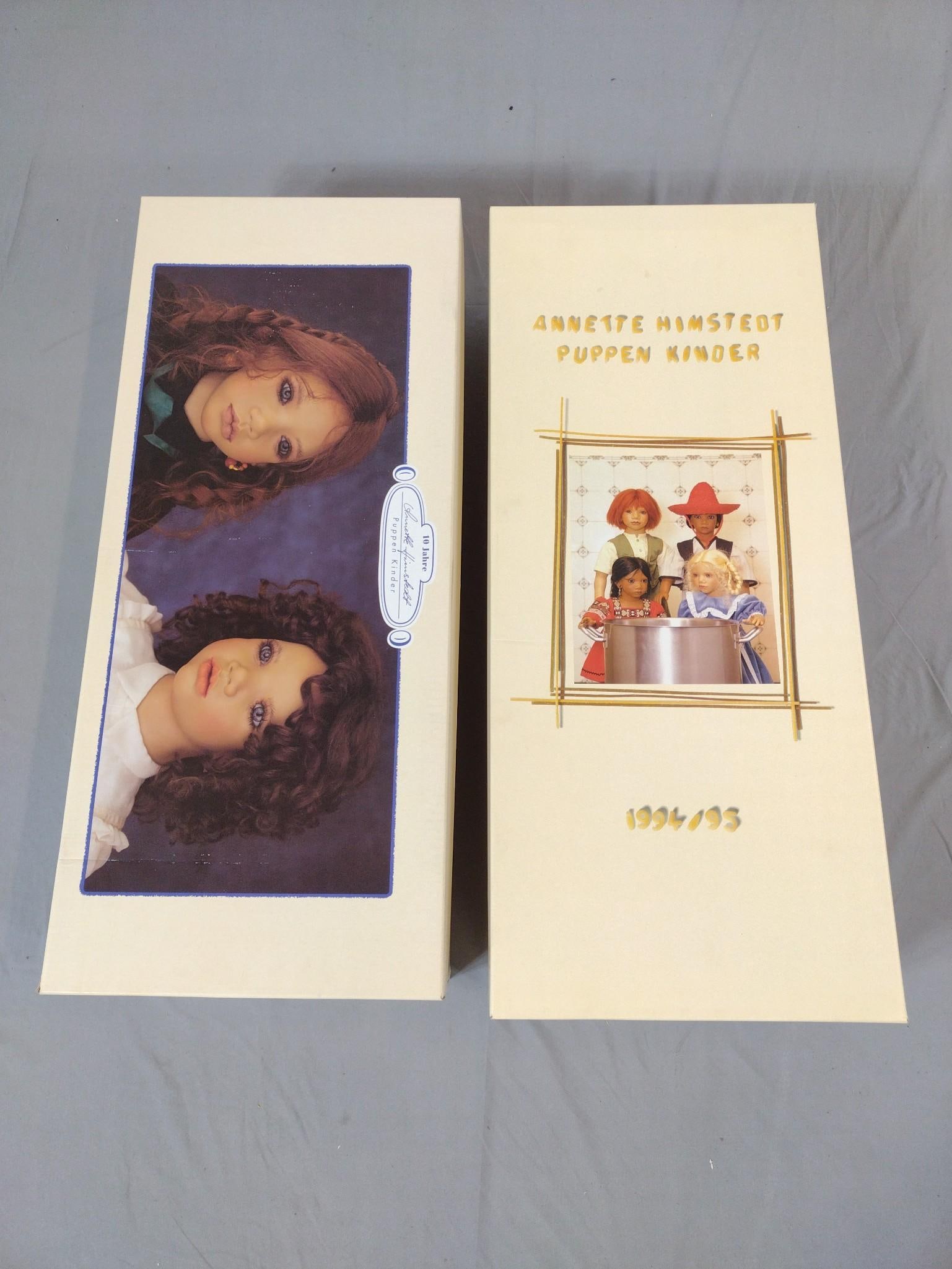 2 Annette Himstedt Dolls incl Melvin: NOT ELIGIBLE FOR IN-HOUSE SHIPPING. Includes 1.) Melvin - Puppet Kinder 1993/94. Original box and certificate of authenticity included. 2.) Madina- Puppet Kinder. Original box and certificate of authe