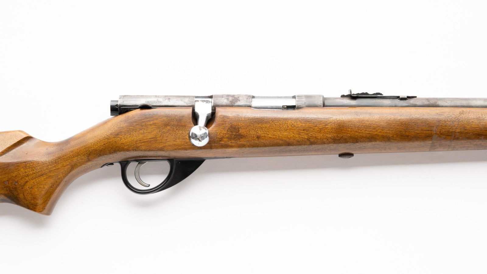 Ranger 101.13 Bolt Action Rifle, Caliber .22: Serial Number: NSN Design: The Ranger 101.13 was likely sold through Sears or another early department store. No company name or store name appears, just the patent number 2094577 appears to the side