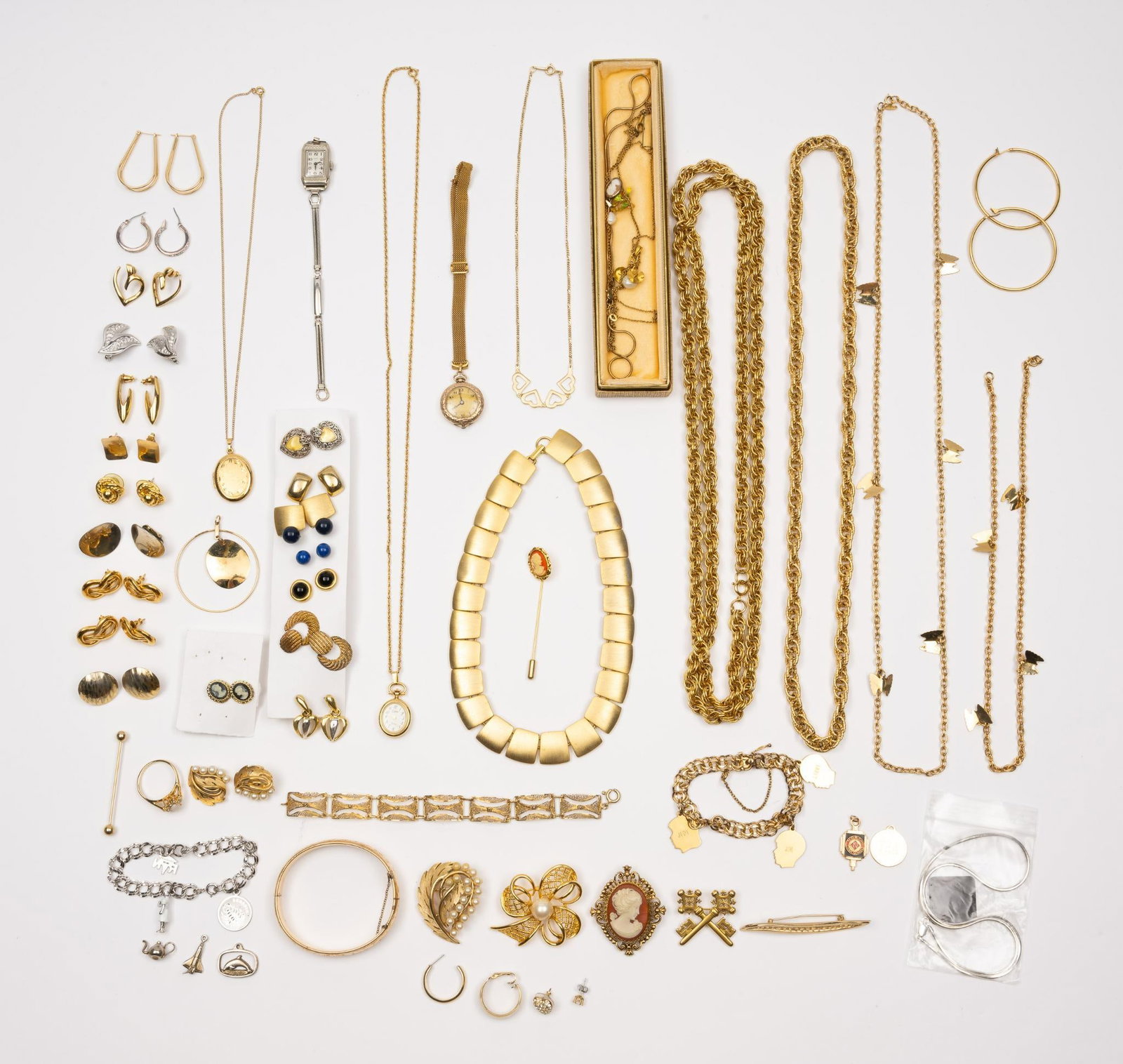 Large Lot of Vintage & Costume Jewelry: Includes Monet, Trifari, plus antique gold filled jewelry.