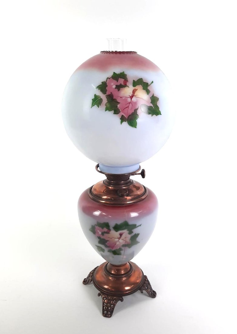 Antique Gone with the Wind Lamp (1 of 2)