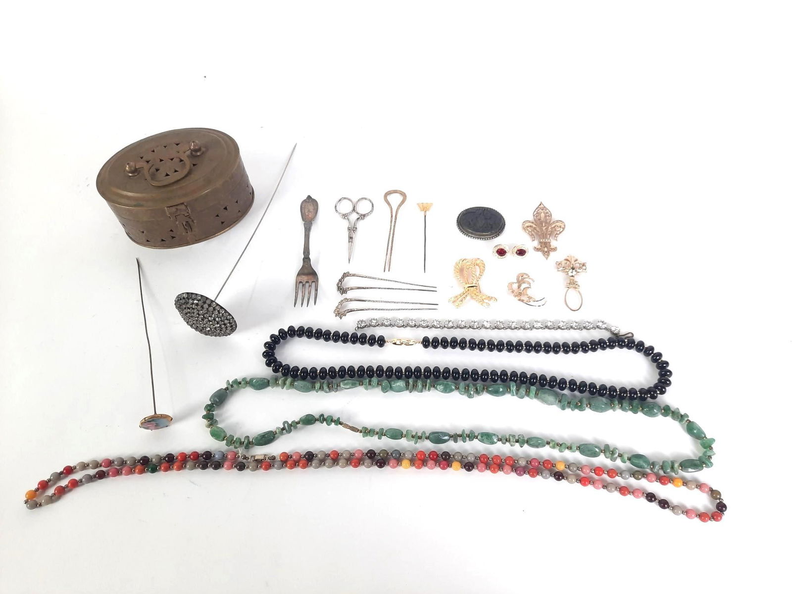 Vintage Jewelry & Dresser Items (1 of 4)