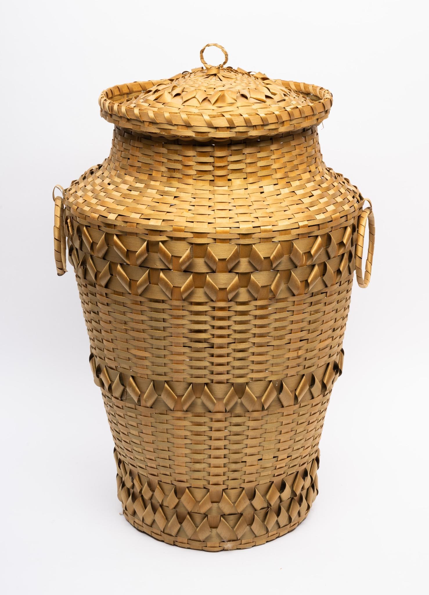 Western Cherokee Standing Basket: NOT ELIGIBLE FOR IN-HOUSE SHIPPING A very fine Western Cherokee standing split basket. Mid to late 20th century. Measurement: 24" tall. Condition: Overall good.